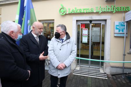 OTVORITEV LEKARNE CERKNICA 34 FOTO LJUBO VUKELIČ